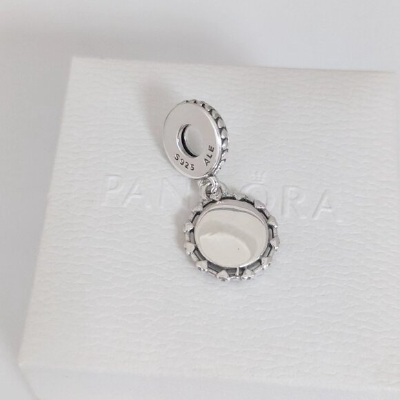 Pandora Ireland Exclusive Country Irish Dangle Clover Horseshoe Dangle Charm - Picture 2 of 8